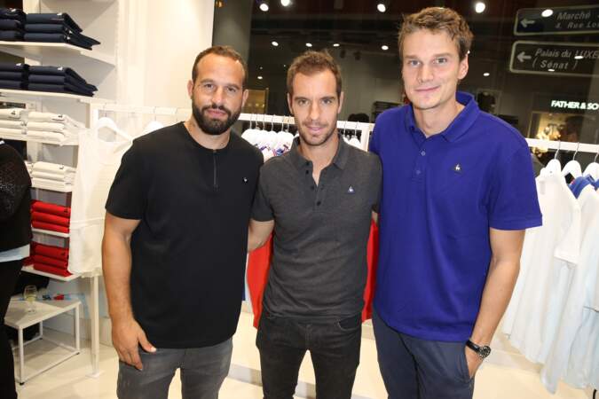 Les sportifs Frédéric Michalak, Richard Gasquet et Yannick Agnel posent ensemble