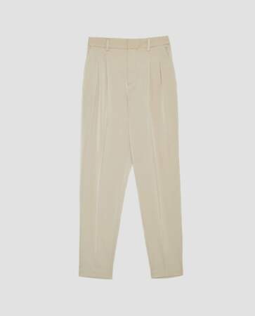 Zara : Pantalon taille haute à pinces, 25,99 euros au lieu de 39,95 euros