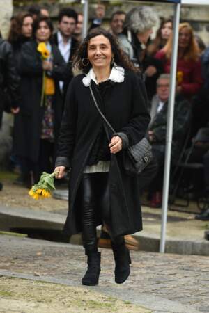 Aziza Zakine aux obsèques de Jacques Higelin, au cimetière du Père-Lachaise, le 12 avril 2018