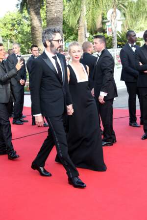 Main dans la main, les deux amants ont officialisé à Cannes