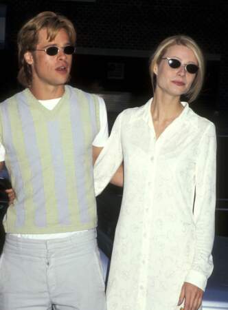 Brad Pitt et Gwyneth Paltrow en 1996, ils testaient déjà l'outfit crème et les lunettes de soleil rondes.