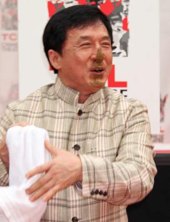 Personne ne veut savoir où Jackie Chan est allé fourrer son nez