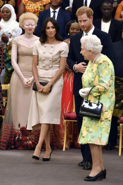 Meghan et le prince Harry aux côtés de la reine Elizabeth II pour honorer les leaders