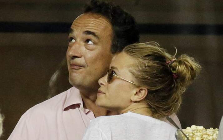 Olivier Sarkozy et Mary-Kate Olsen assistent à un match de tennis féminin à l'US Open