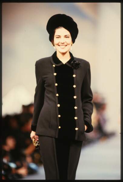 L'hommage de Cristina Cordula à Karl Lagerfeld : Défilé Chanel Prêt-à-porter Automne-Hiver 1989-1990