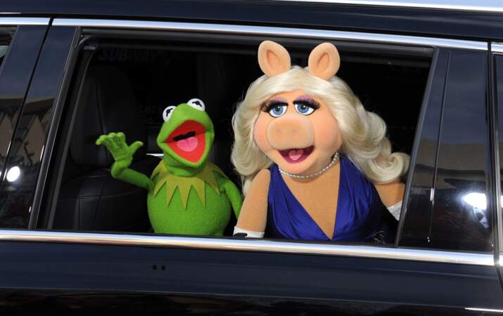 Angie et Brad n’ont qu’à bien se tenir : Kermit la grenouille et Miss Piggy font leur come-back !