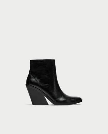 Low boots noires, Zara, 55,95€