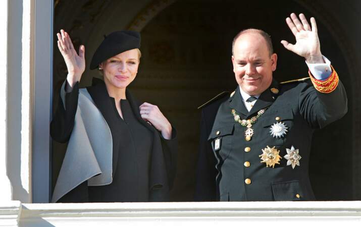 Charlène et Albert II de Monaco au balcon du Palais