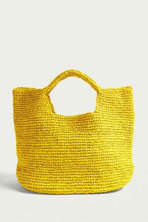 Urban Outfitters, sac fourre-tout en paille souple jaune fluo, 39 €