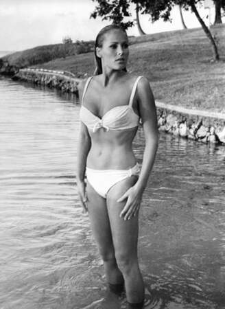 Ursula Andress époque James Bond (1962)