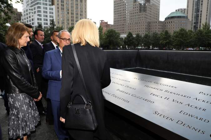 PHOTOS Brigitte Macron visite le Mémorial du 11 septembre lors de son séjour à New York 