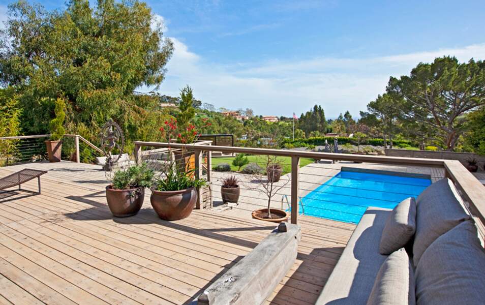 Liam Hemsworth s'achète une villa à Malibu 