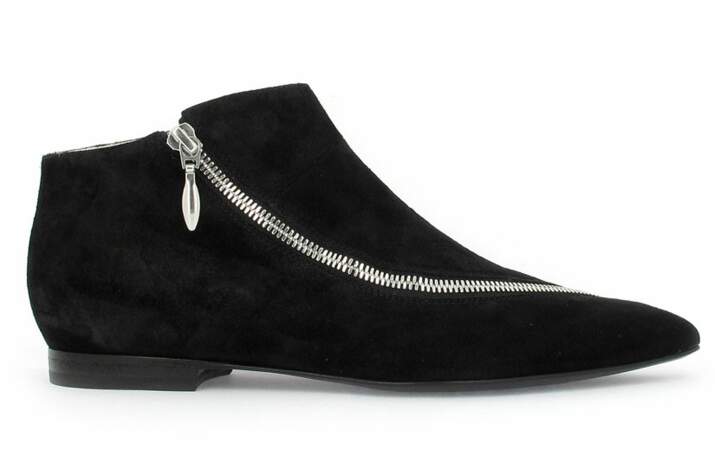 Boots noires, 355 € (Free Lance)