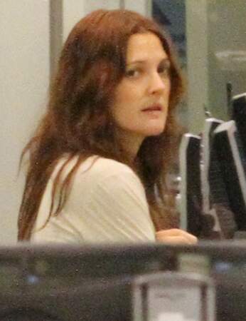 Drew Barrymore à l'aéroport
