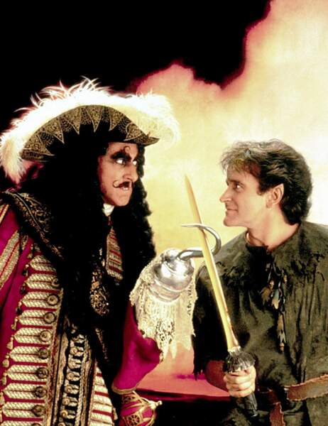 En 1991, il est un Peter Pan adulte dans Hook, mis en scène par Steven Spielberg