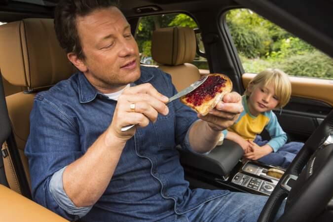 La nouvelle voiture de Jamie Oliver est une véritable cuisine