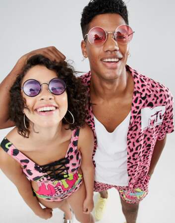 ASOS x MTV : maillot de bain lacé et chemise oversize, 43,99€ et 47,99€