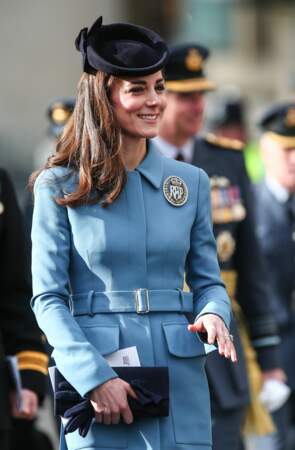 La garde robe de Kate Middleton en 2016 : Manteau Alexander McQueen, environ 1 645 livres