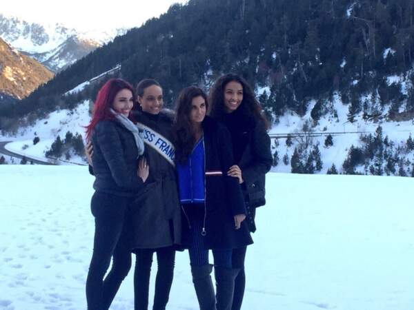 Miss France à la montagne : Delphine Wespiser, Alicia Aylies, Malika ménard et Flora Coquerel