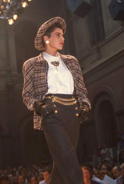 L'hommage de Cristina Cordula à Karl Lagerfeld : Défilé Chanel Haute-Couture Automne-Hiver 1986-1987