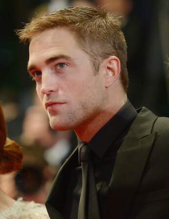Robert Pattinson est très proche de...