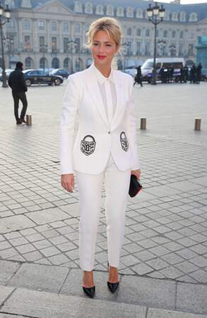 Fashion Week Haute Couture : aïe Virginie Efira... Pour nous, ce smoking blanc, c'est non