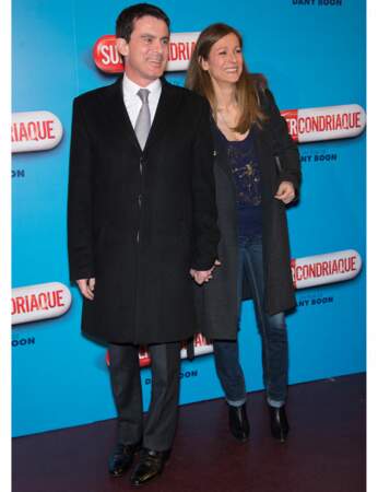 Manuel Valls, le ministre de l'Intérieur, est accompagné d'Anne Gravoin, son épouse