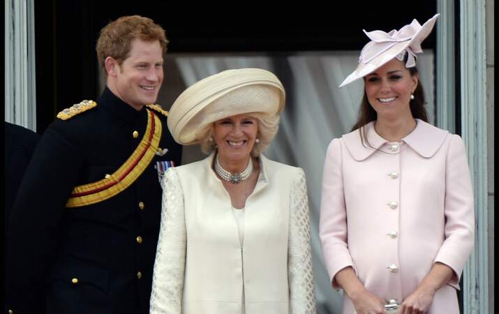 Le prince Harry, la duchesse de Cornwall et Kate Middleton