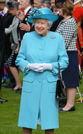 Elizabeth II à la garden party de Buckingham Palace