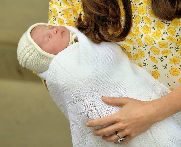 Kate Middleton et le prince William présentent leur fille