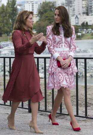 La famille royale en voyage officiel au Canada : papotage entre Kate Middleton et Sophie Trudeau