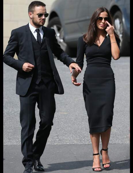 Liam Payne, dans son costume noir, était parfaitement assorti à sa petite amie Sophia Smith