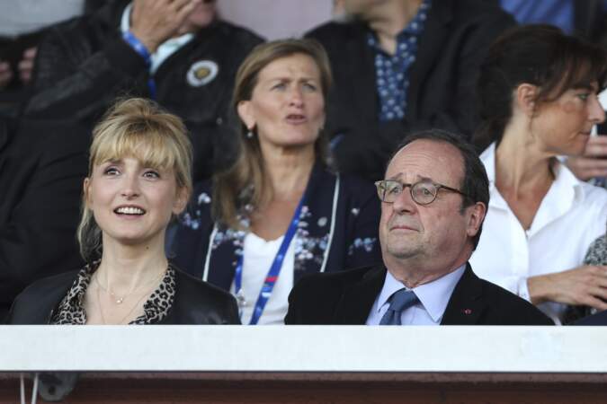 Julie Gayet et François Hollande assistent au match entre la France et la Chine, le 31 mai 2019