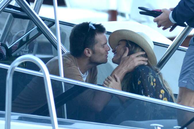 Gisele Bünchen et son mari Tom Brady : leurs vacances très sexy à Capri !
