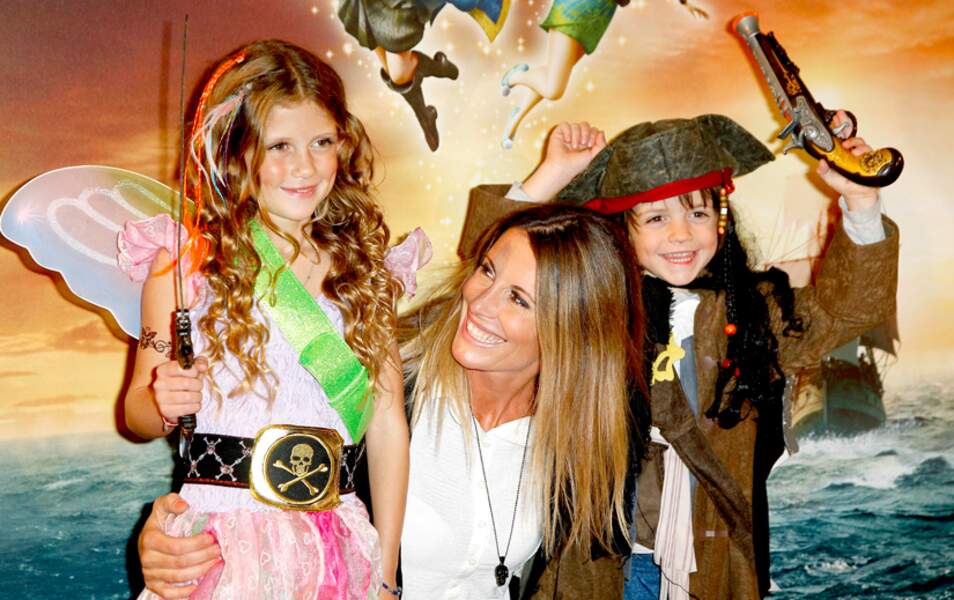 Sophie Thalmann et ses enfants à l’avant-première de Clochette et la fée pirate
