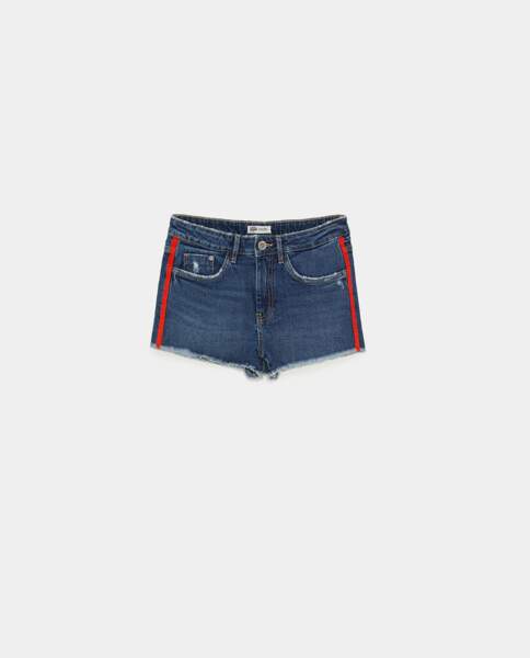 Coachella : Short en jean taille basse, Zara, 19,95 euros