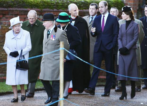 La reine Elizabeth, le prince Philip, William et Kate pour l'anniversaire de la bataille des Dardanelles