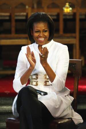Michelle Obama s'applaudit pour cette double ceinture et elle a bien raison