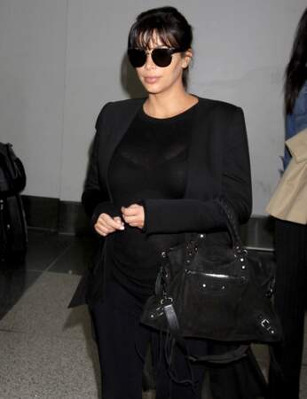 Sans flash, rien à signaler sur la tenue de Kim Kardashian...