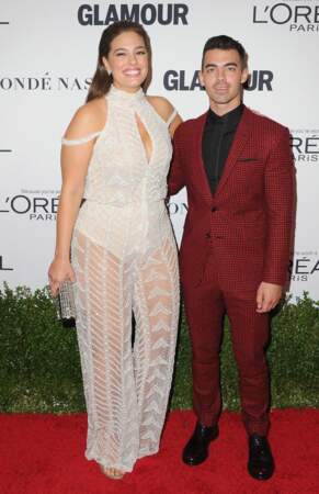 Glamour Awards : Ashley Graham a pris la pose avec le beau Joe Jonas