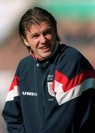 David Beckham en 1997: même coupe mais avec les cheveux plus longs