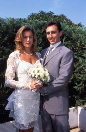 17. Le 1er juillet 1995, elle épouse son garde du corps Daniel Ducruet… dont elle divorcera le 4 octobre 1996