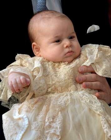 Anniversaire du Prince George - A tout juste 3 mois le bébé joufflu est trop mignon