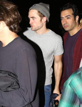 Robert Pattinson préfère aussi Coachella by night