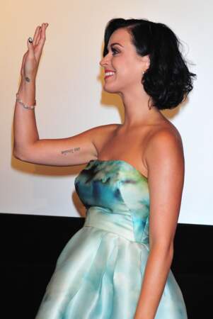 Le tatouage fleuri des people - Katy Perry