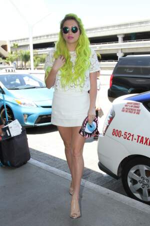 Kesha adopte un vert jaunasse complètement délirant. 
