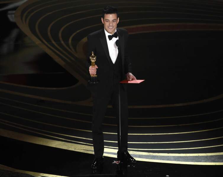 Rami Malek reçoit l'Oscar du meilleur acteur pour son rôle dans Bohemian Rhapsody