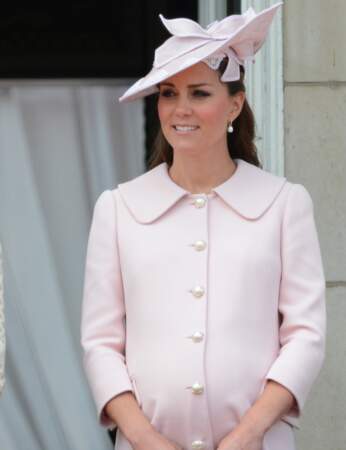 Kate Middleton le 15 juin 2013 (son fils George est né le 22 juillet)