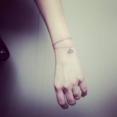 Tatouage poignet : bracelet trompe l'oeil par @sweety_tatoo
