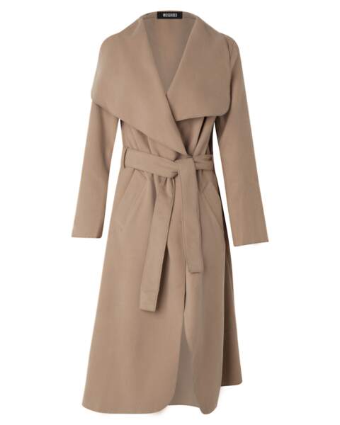 Manteau beige façon peignoir, Missguided, 98€